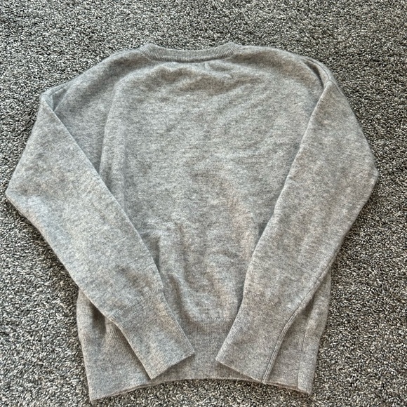 Magaschoni Soft Gray Cashmere Knit - Picture 3 of 4